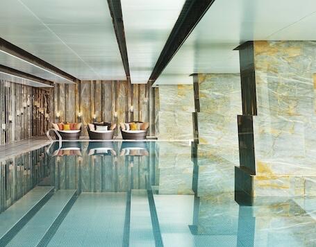 The St. Regis Shenzhen - Luxury hotel with full-service spa, connected to a shopping center, near KK Mall
 The St. Regis Shenzhen – Luxury hotel in Shenzhen, China