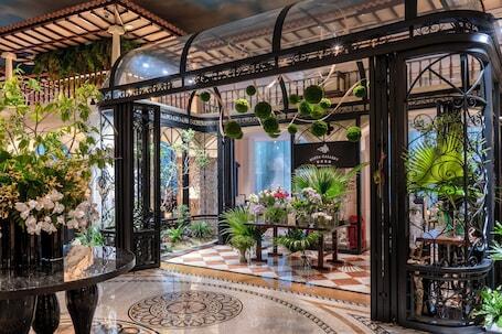 Image of Hotel Indigo Shenzhen Overseas Chinese Town by IHG