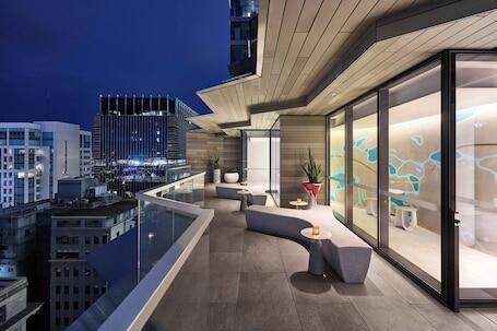 W Melbourne - Luxury hotel with 2 restaurants, near SEA LIFE Melbourne  W Melbourne – Luxury hotel in Melbourne, Australia
