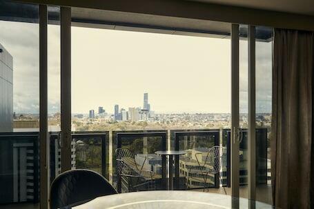 The Kinson - Luxury hotel within easy reach of Albert Park Lake  The Kinson – Luxury hotel in Melbourne, Australia