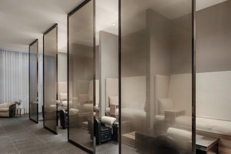 Image of Four Seasons Hotel Toronto