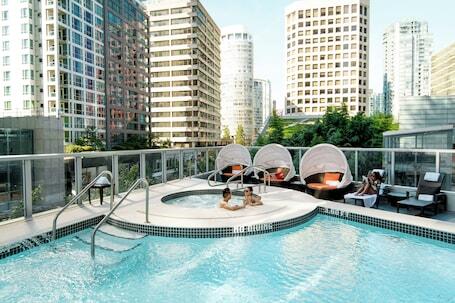 Hyatt Vancouver Downtown Alberni - Luxury hotel with spa, near Vancouver Waterfront  Hyatt Vancouver Downtown Alberni – Luxury hotel in Vancouver, Canada