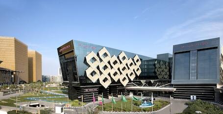 Crowne Plaza Riyadh RDC Hotel & Convention by IHG - Luxury hotel with 2 restaurants, near King Saud University  Crowne Plaza Riyadh RDC Hotel & Convention by IHG – Luxury hotel in Riyadh, Saudi Arabia