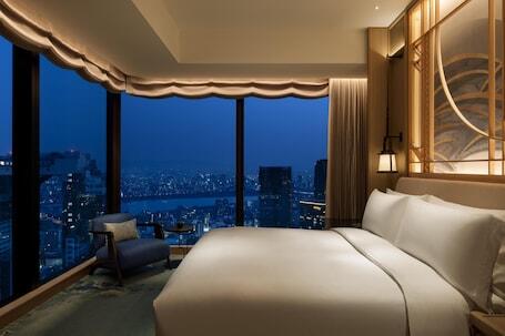 Waldorf Astoria Osaka - Luxury hotel with 2 restaurants, near Grand Front Osaka Mall  Waldorf Astoria Osaka – Luxury hotel in Osaka, Japan