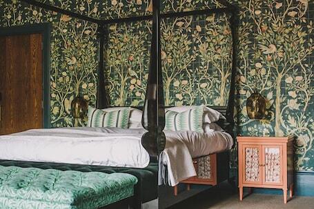 Image of Hampton Manor