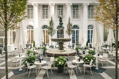 Hotel Atlantic Hamburg, Autograph Collection - Waterfront hotel with 2 restaurants, near Miniatur Wunderland  Hotel Atlantic Hamburg, Autograph Collection – Luxury hotel in Hamburg, Germany