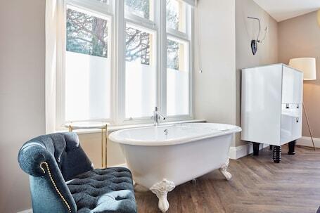 Image of Oddfellows on the Park