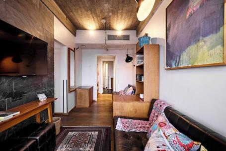 Image of Manon Les Suites Guldsmeden