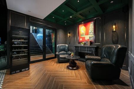 Image of MAY DE VILLE Crown Hotel