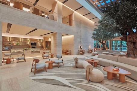 Hilton Gurugram Baani City Centre luxury hotel in Gurugram