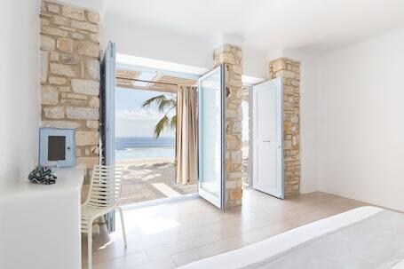 Calme Boutique Hotel Paros- Adults Only luxury hotel in Paros