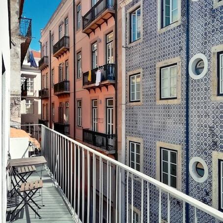 Raw Culture Arts & Lofts Bairro Alto luxury hotel in Lisbon