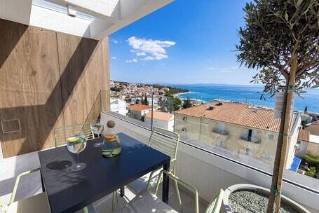 Exclusive villa M apartments luxury hotel in Baska Voda