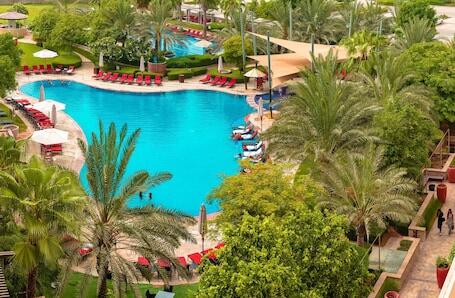 VOGO Abu Dhabi Golf Resort & Spa luxury hotel in Abu Dhabi