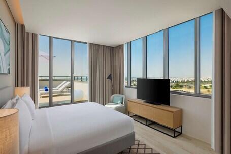 Doubletree By Hilton Abu Dhabi Yas Island Residences luxury hotel in Abu Dhabi