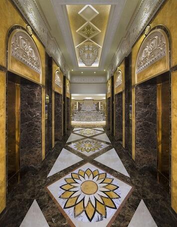 Royal Rose Hotel Abu Dhabi, Curio Collection by Hilton luxury hotel in Abu Dhabi