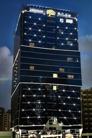 Jannah Burj Al Sarab hotel photo in Abu Dhabi