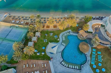 Le Méridien Abu Dhabi Resort luxury hotel in Abu Dhabi