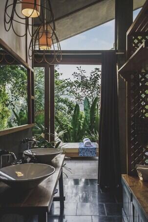 Amora Ubud Boutique Villas luxury hotel in Ubud
