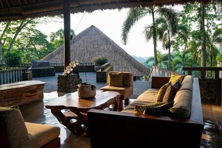 Alila Ubud. Bali luxury hotel in Ubud