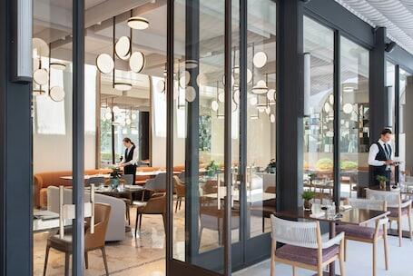 Four Seasons Hotel Milano luxury hotel in Milan