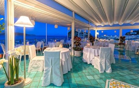 Miramare E Castello Hotel luxury hotel in Ischia