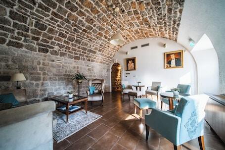 Hotel Kazbek luxury hotel in Dubrovnik