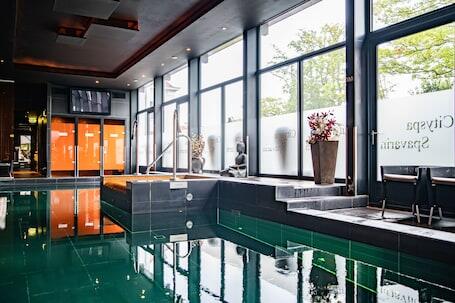 Restaurant, Hotel & Spa Savarin luxury hotel in Rijswijk