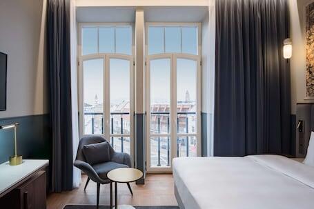 Radisson Collection Astorija Hotel, Vilnius luxury hotel in Vilnius