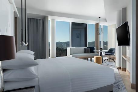 Tirana Marriott hotel photo in Tirana