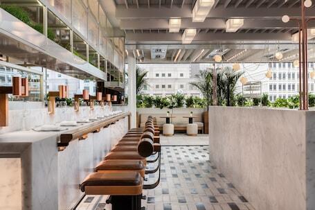 Four Seasons Hotel Montreal hotel photo in Montreal