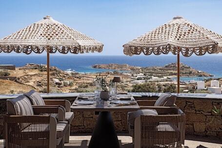  Maximus Mykonos luxury hotel in Mykonos