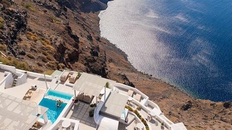 Iconic Santorini by Sandglass hotel photo in Santorini