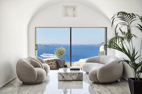 Canaves Oia Suites - Small Luxury Hotels of the World hotel photo in Santorini