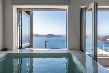 West East Suites luxury hotel in Santorini