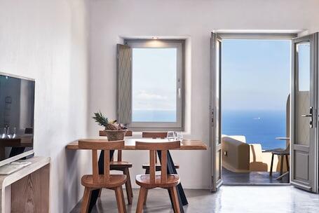Skyfall Suites - Adults Only luxury hotel in Santorini