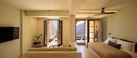 Elessa Hotel luxury hotel in Santorini