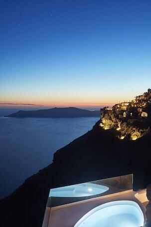 Katikies Chromata Santorini - The Leading Hotels of the World luxury hotel in Santorini