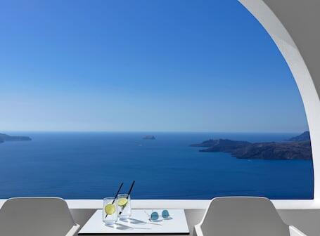 Lilium Hotel luxury hotel in Santorini