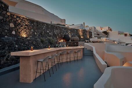 Mystique, a Luxury Collection Hotel, Santorini hotel photo in Santorini