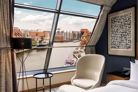 Hilton Gdansk luxury hotel in Gdansk