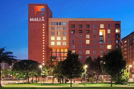 Hotel Melia Bilbao luxury hotel in Bilbao