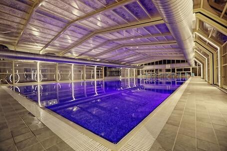 Premium Beach Hotel luxury hotel in Golem