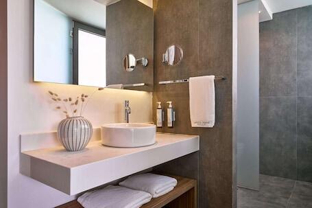 Lindos Grand Resort & Spa - Adults only luxury hotel in Rhodes