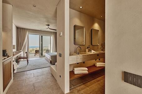Ovea Paros luxury hotel in Naousa