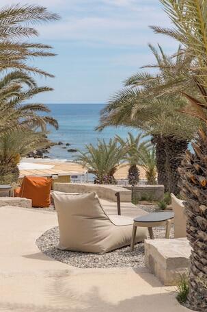 Golden Milos Beach House by Domotel luxury hotel in Milos