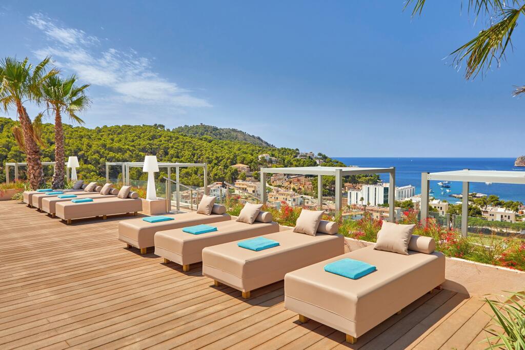 Zafiro Palace Andratx - Luxury hotel in Andraitx with 4 restaurants and spa Zafiro Palace Andratx – Luxury hotel in Andraitx, Spain