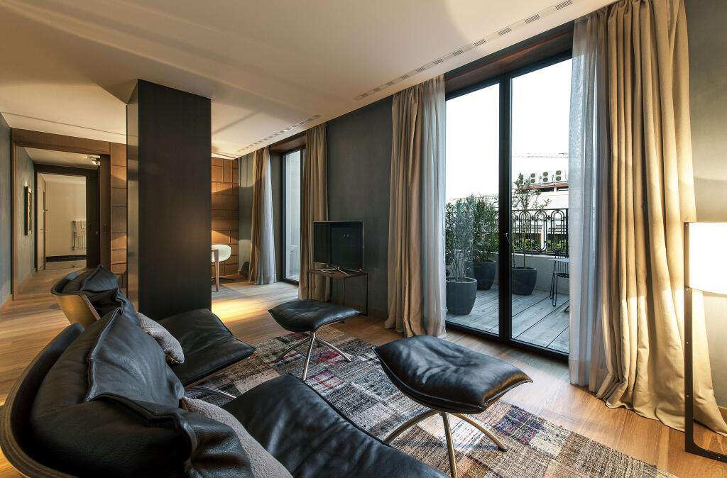 Alma Barcelona GL - Luxury hotel with spa, near Passeig de Gràcia Alma Barcelona GL – Luxury hotel in Barcelona, Spain