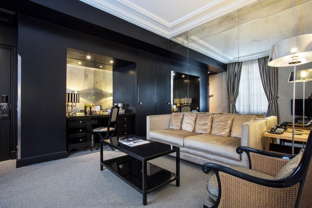 Castille Paris - Starhotels Collezione - Luxury hotel with restaurant, near Paris Olympia Castille Paris - Starhotels Collezione – Luxury hotel in Paris, France