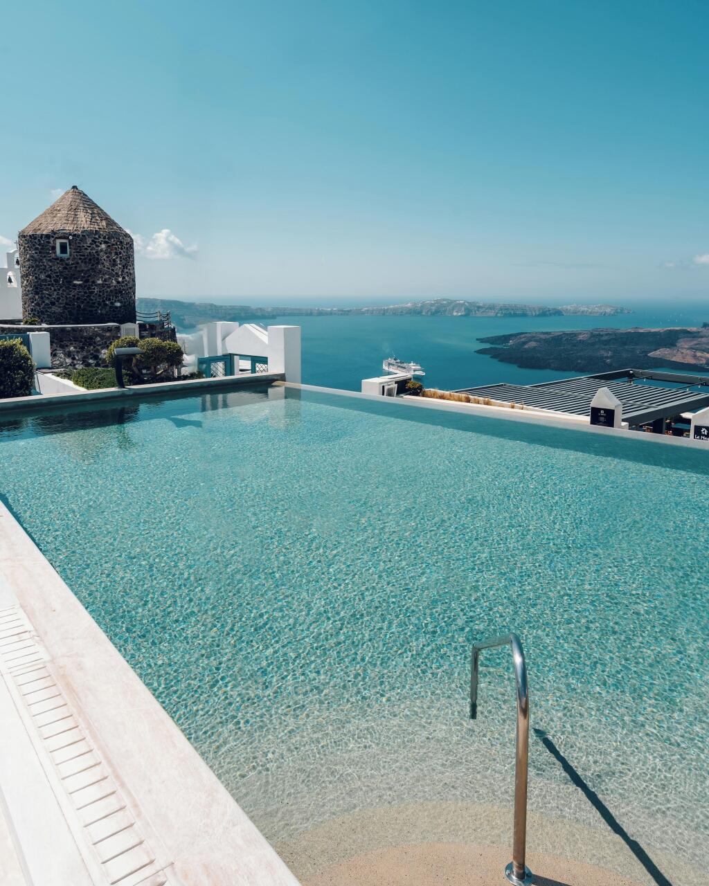 Aeifos Boutique Hotel – Luxury hotel in Santorini, Greece